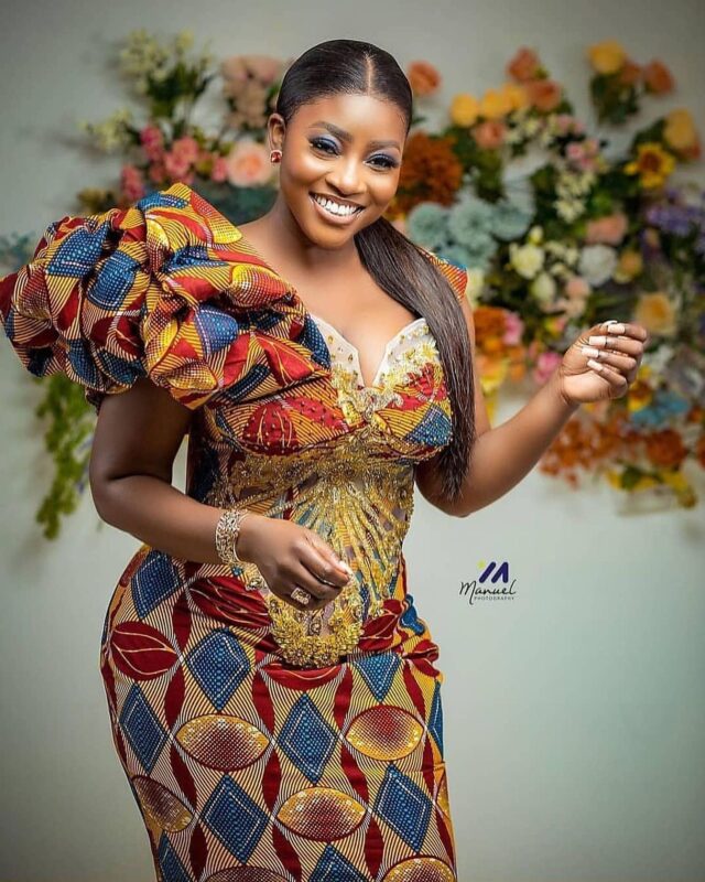 30 PHOTOS: Chic Ankara Fashion For Women