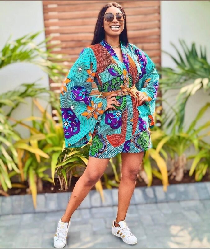 35 PHOTOS:  Ankara Short Gown Styles