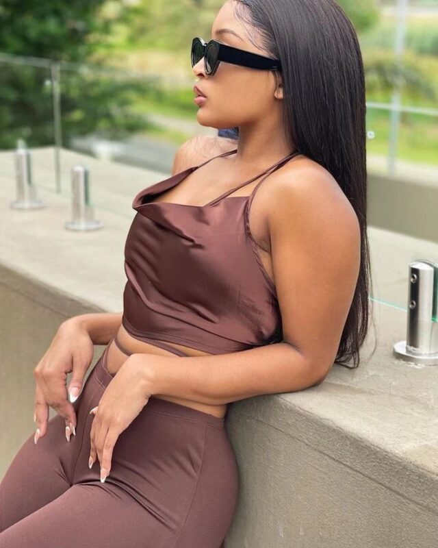 Women’s Clothing: Elegant and Chic Dresses